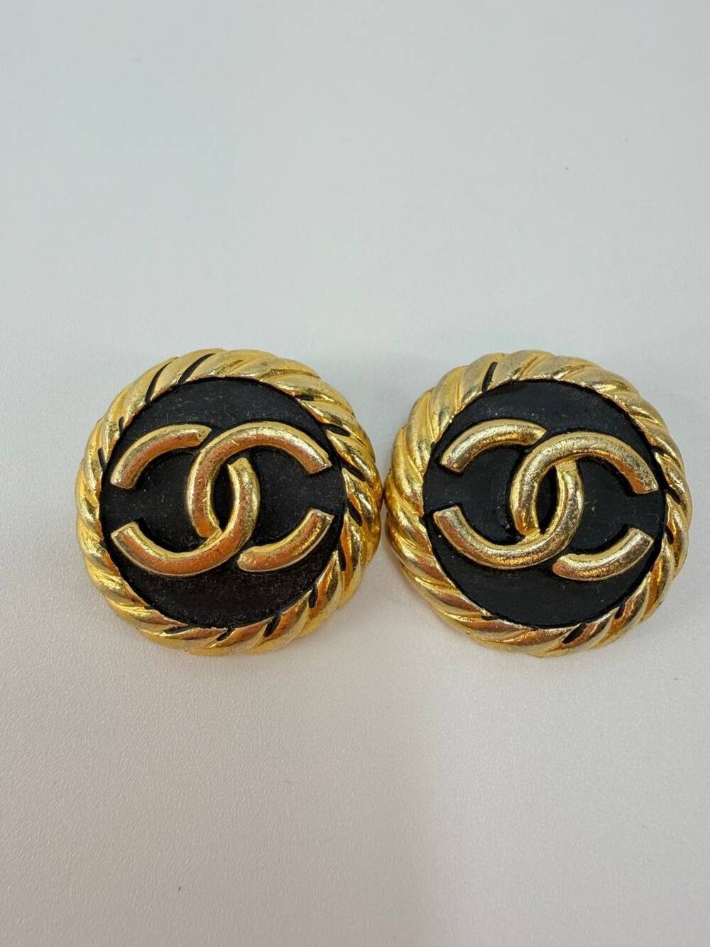 Vintage Chanel CC Logo Clip On Earrings Gold Tone Black Round France